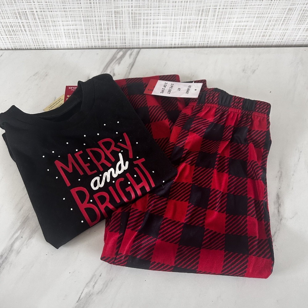 Christmas Pajamas Unisex 4T Toddler Holiday Jammies For Your Families New! BxN